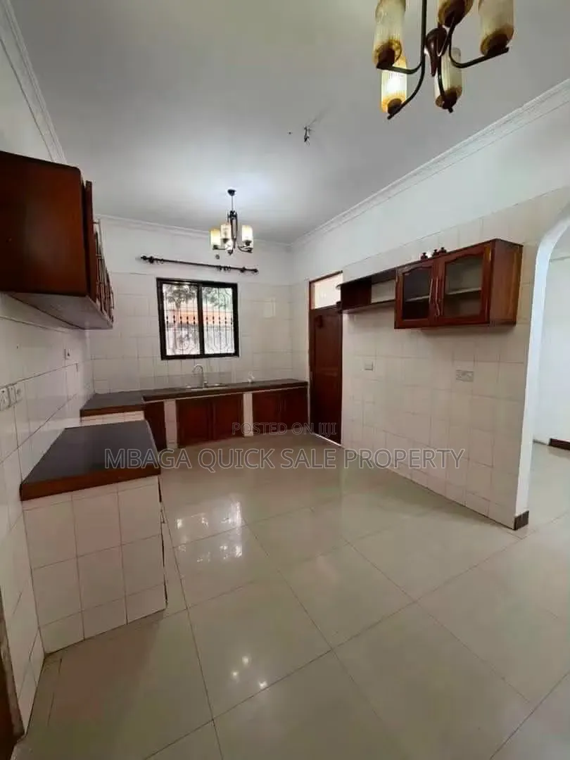 4bdrm House in Masaki for rent