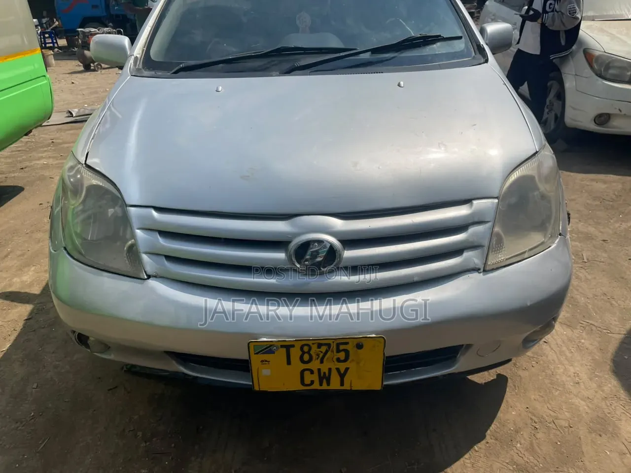 Toyota IST 2003 Silver