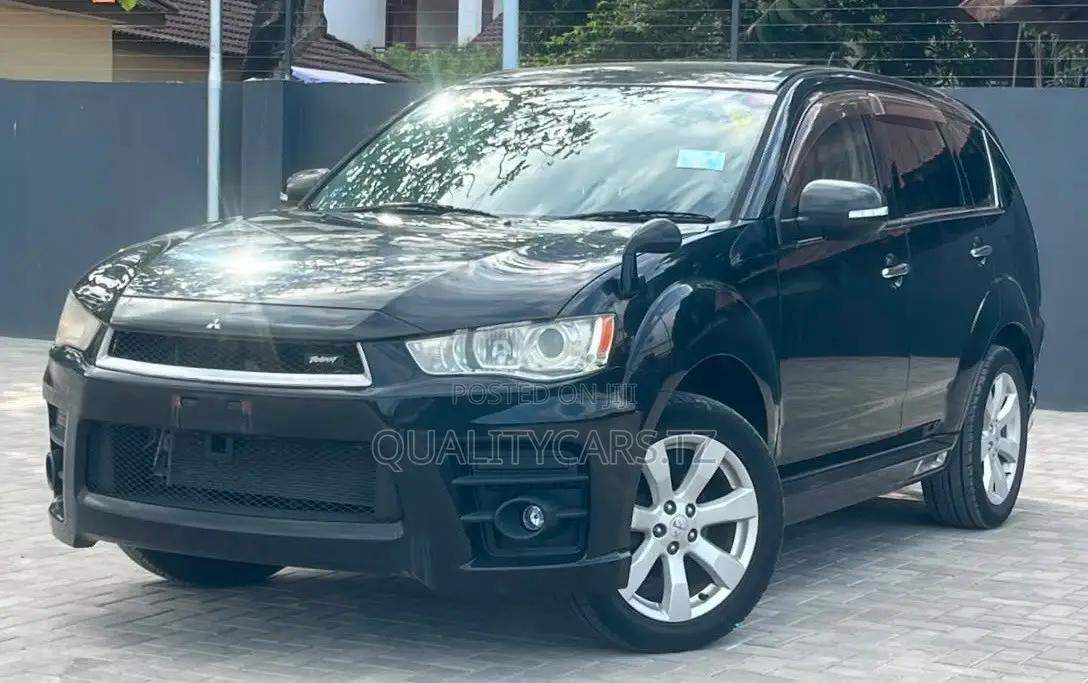 Mitsubishi Outlander 2010 Black