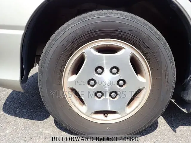 Toyota Grand HiAce 2000 Pearl