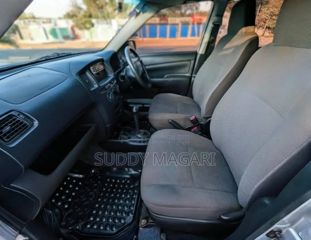 Toyota Probox 2005 Silver