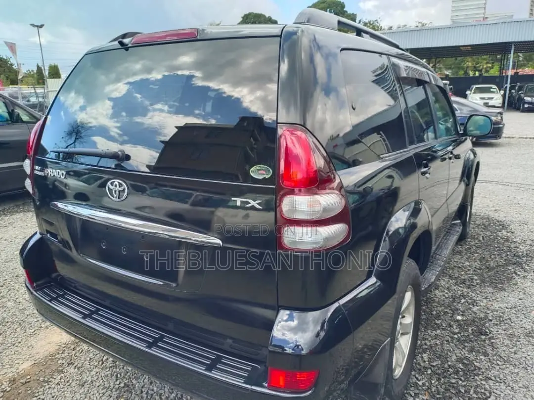 Toyota Land Cruiser Prado 2006 Black