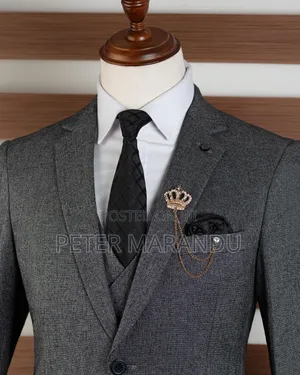 Luxury Men's 3-Piece Grey Suit (Bagozza Collection) 