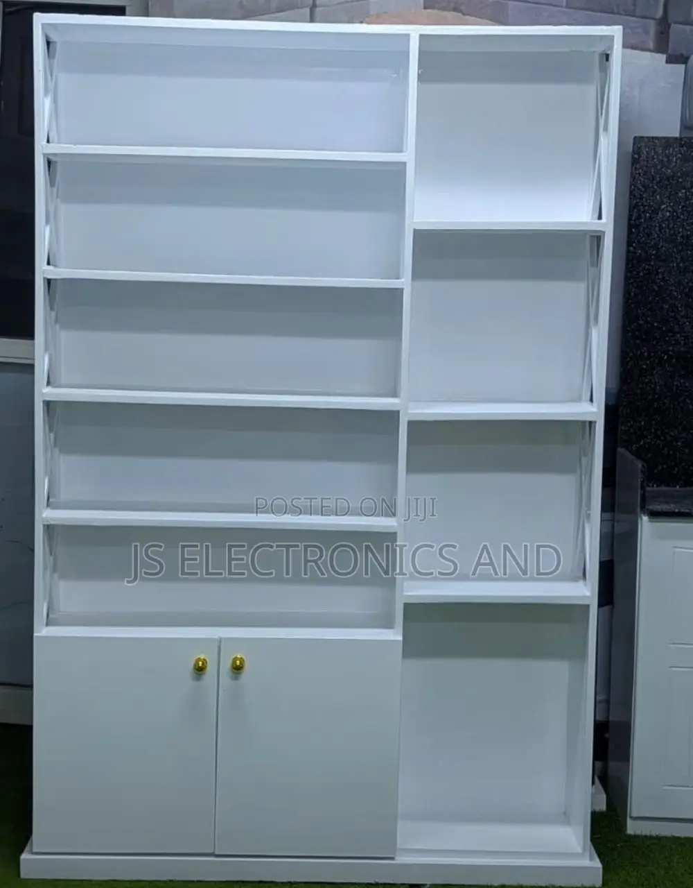 Shoerack Kubwa Yenye Droo Chini Na Nafasi Kubwa