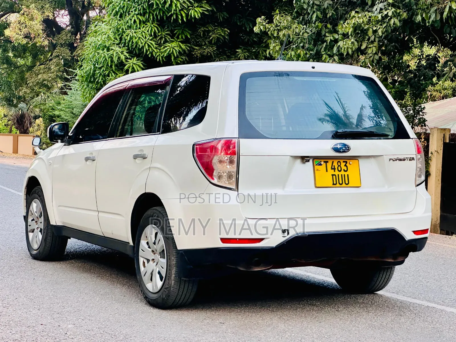Subaru Forester Automatic 2005 White