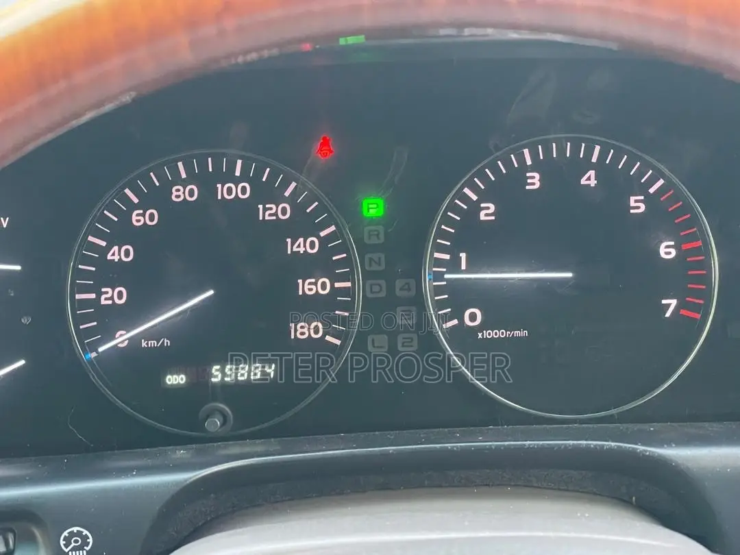 Toyota Land Cruiser 4x4 2004 White