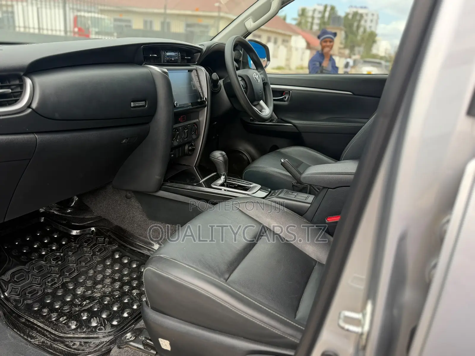Toyota Fortuner 2024 Silver