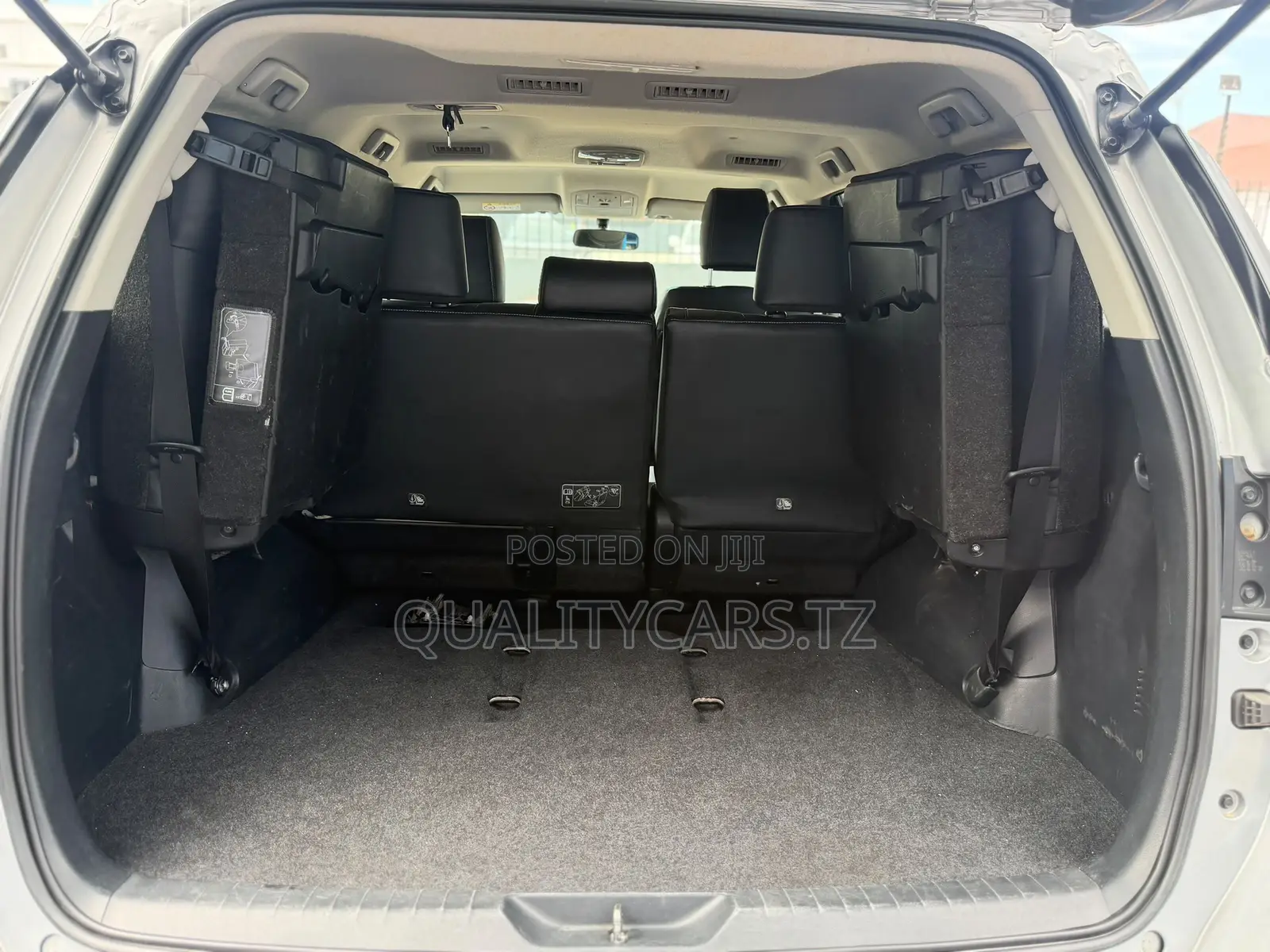 Toyota Fortuner 2024 Silver