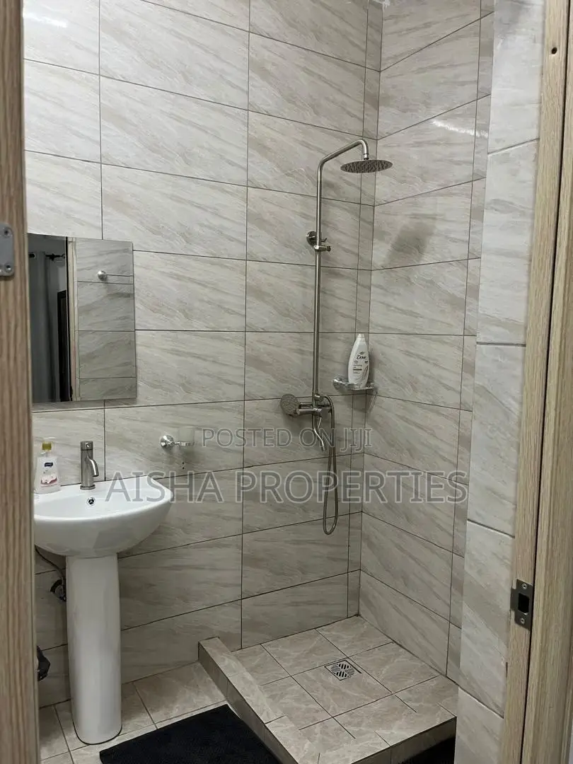 Furnished 2bdrm Apartment in Oyster Bay for rent