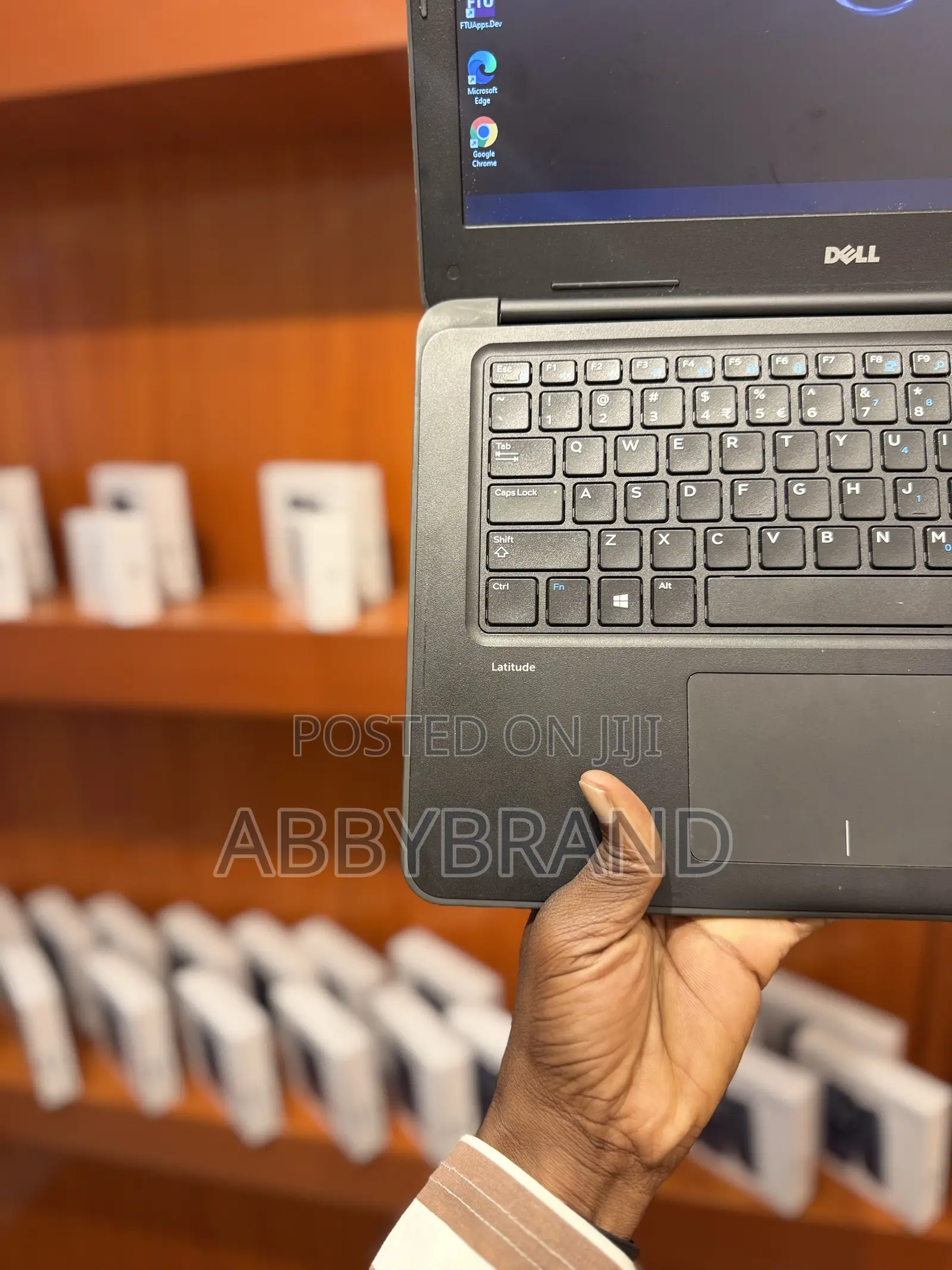 Laptop Dell Latitude 3380 4GB Intel Core i3 HDD 500GB