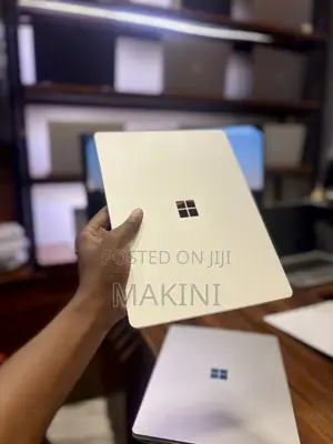 Laptop Microsoft Surface Go 8GB Intel Core i5 SSD 256GB