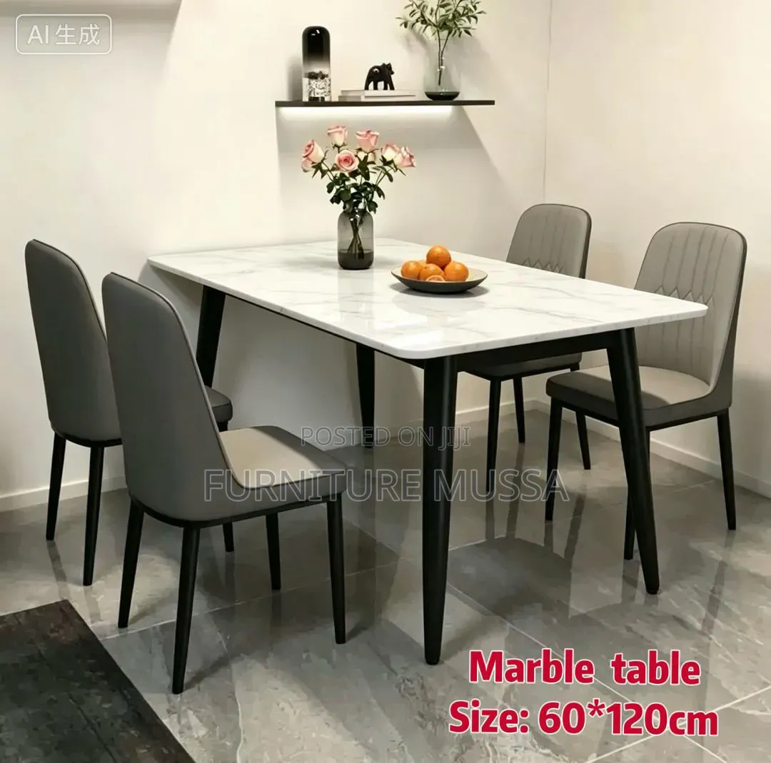 Dayning Table