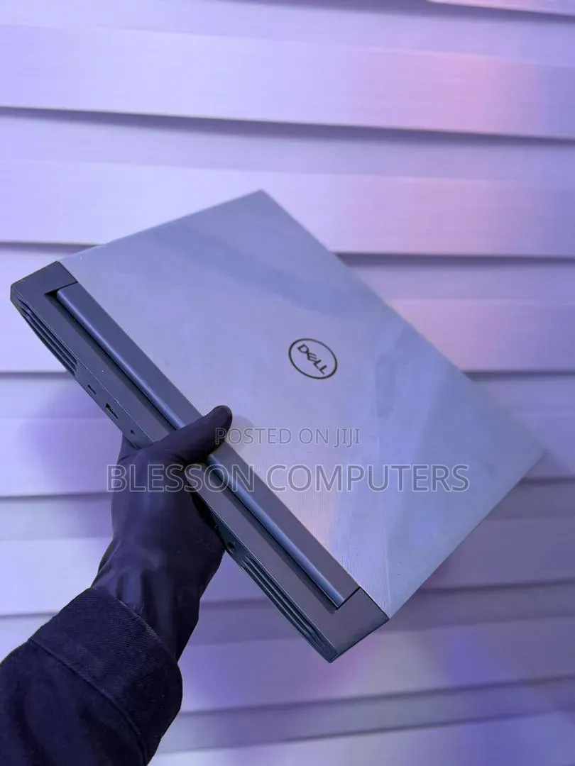 Laptop Dell G15 5520 16GB Intel Core i7 SSD 512GB