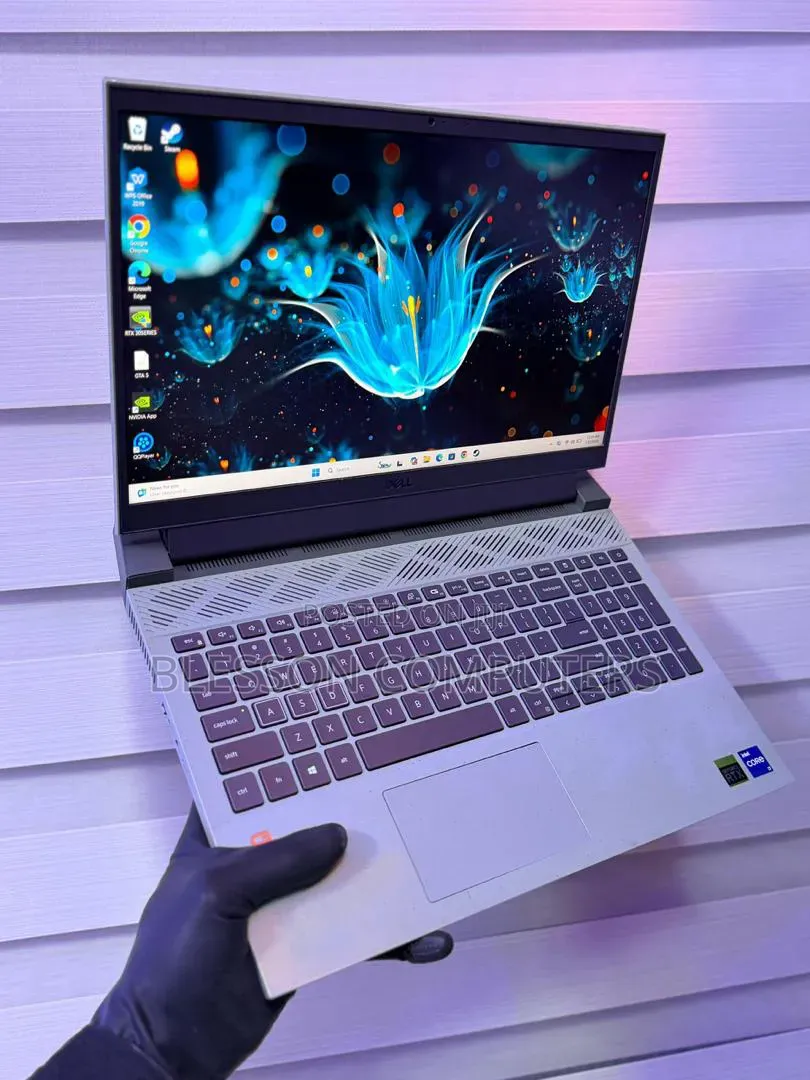 Laptop Dell G15 5520 16GB Intel Core i7 SSD 512GB