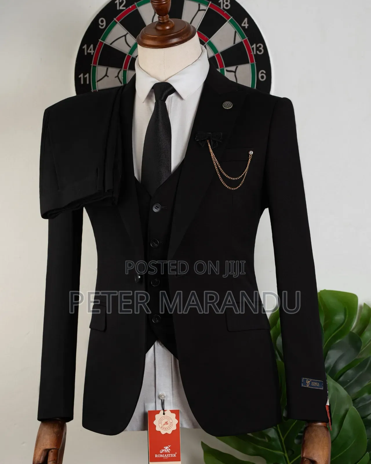 Romaster Classic Black Suit)
