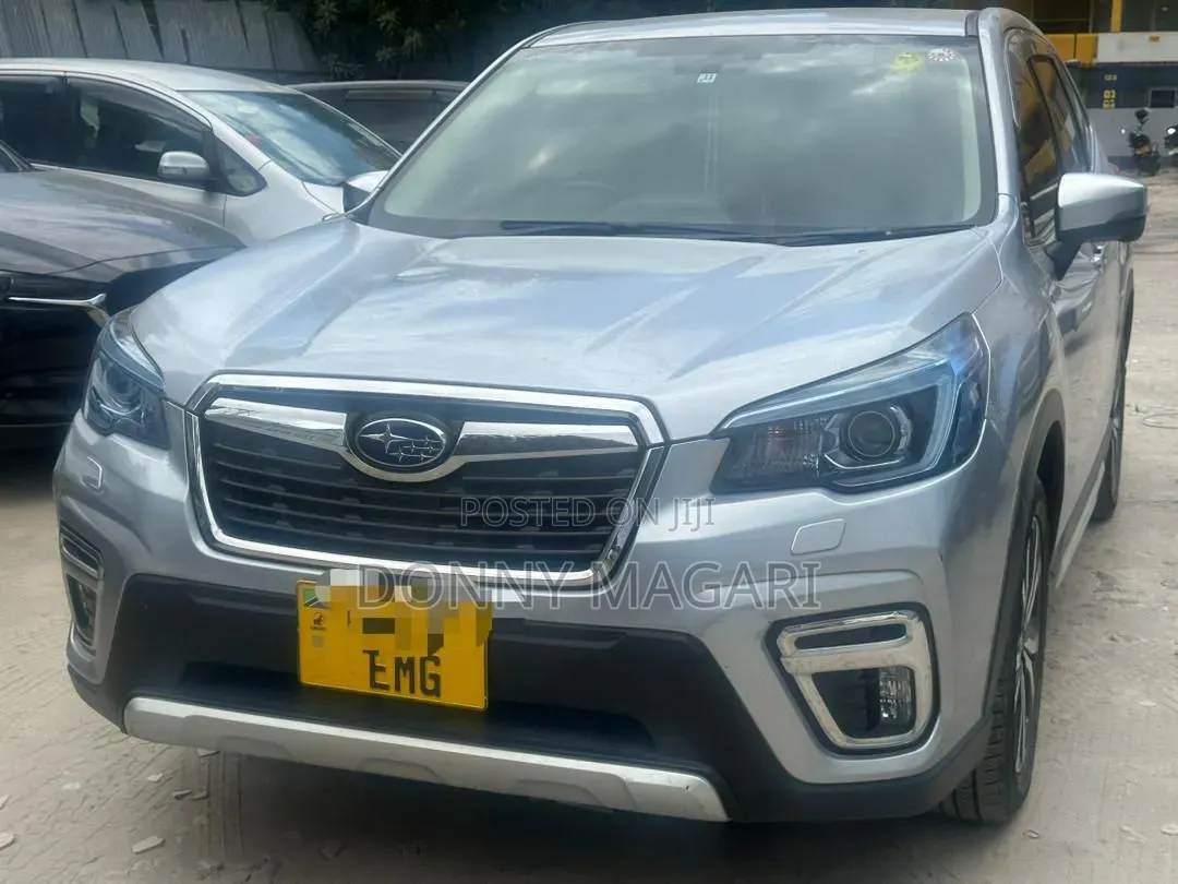 Subaru Forester 2019 Silver