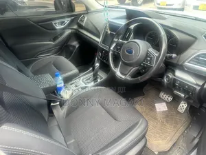 Subaru Forester 2019 Silver