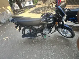 New Bajaj Boxer 125 2025 Beige