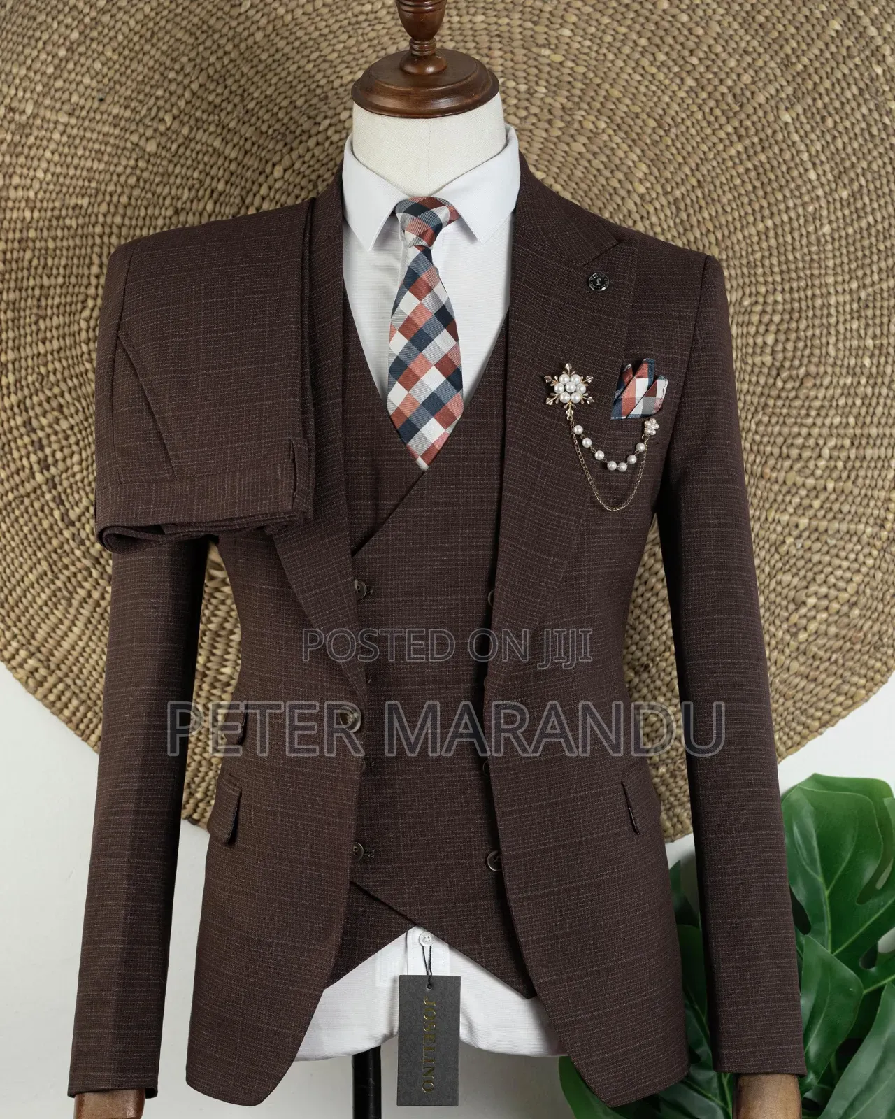 Suti Ya Kifahari Ya Vipande Vitatu (Joselino Luxury Cocoa Brown Suit)