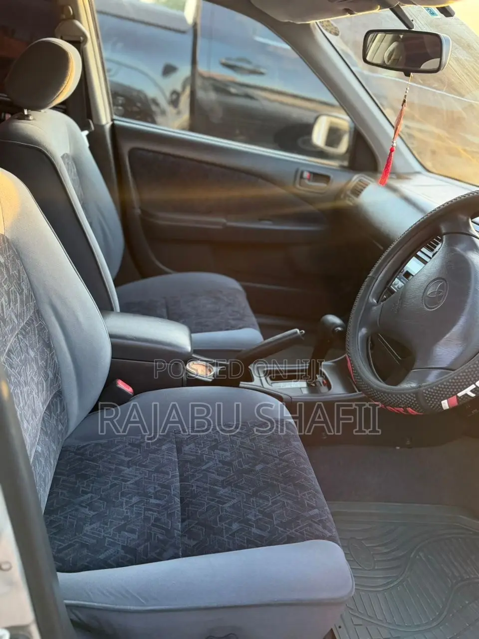 Toyota Carina 1.5 FWD Sedan 2001 Silver