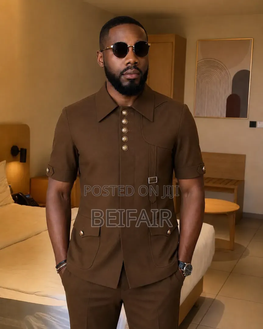 Short Sleeves Brown Kaunda