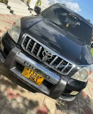 Toyota Land Cruiser Prado 2005 Black