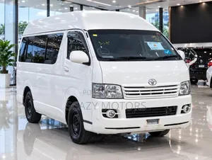 Toyota Quantum 2005 White