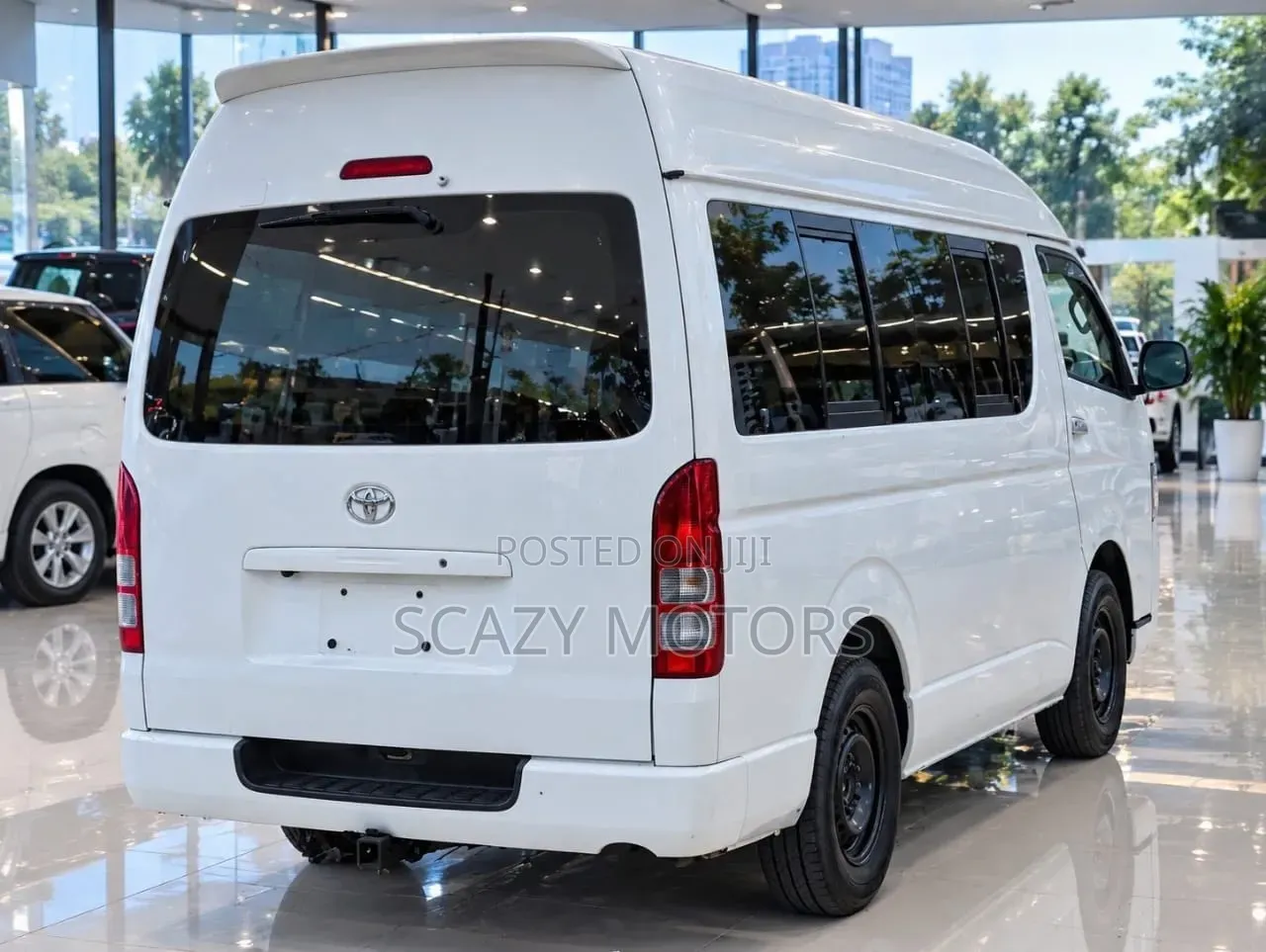 Toyota Quantum 2005 White