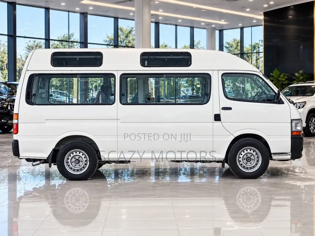 Toyota HiAce 2001 White