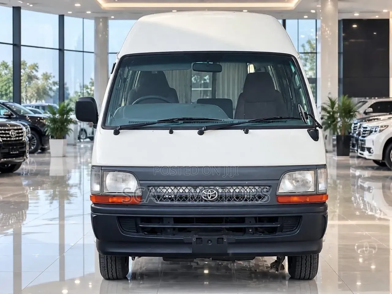 Toyota HiAce 2001 White