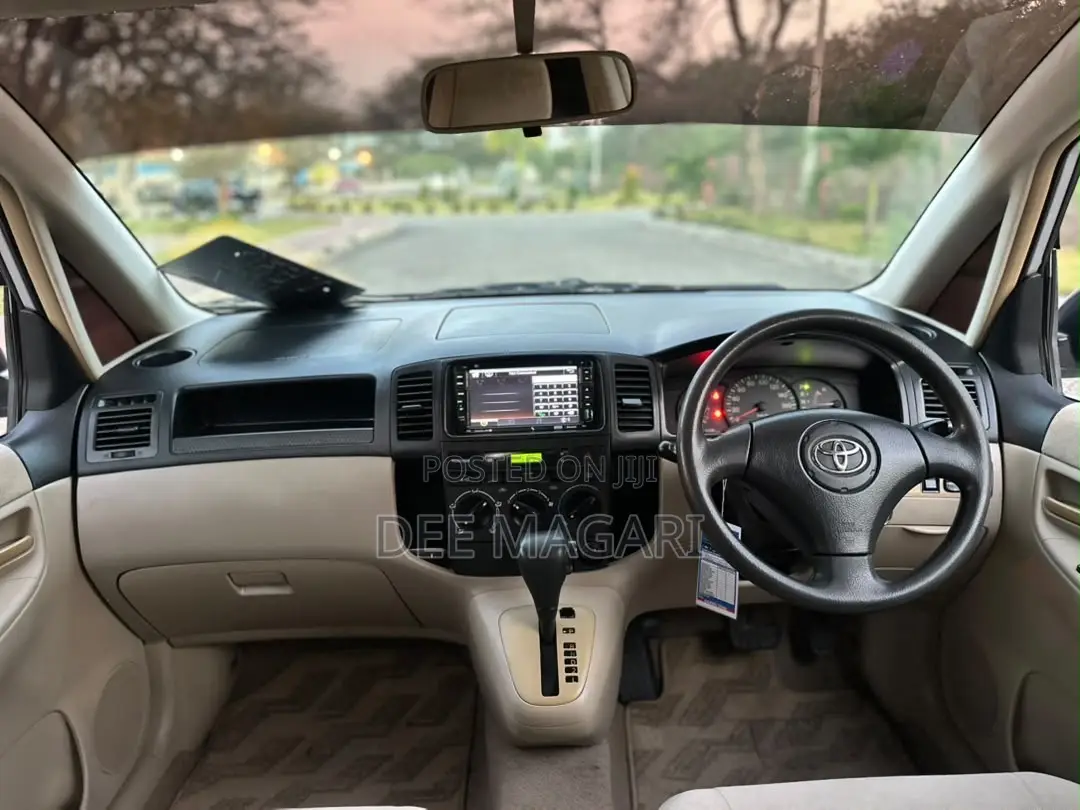 Toyota Corolla Spacio 2004 Silver
