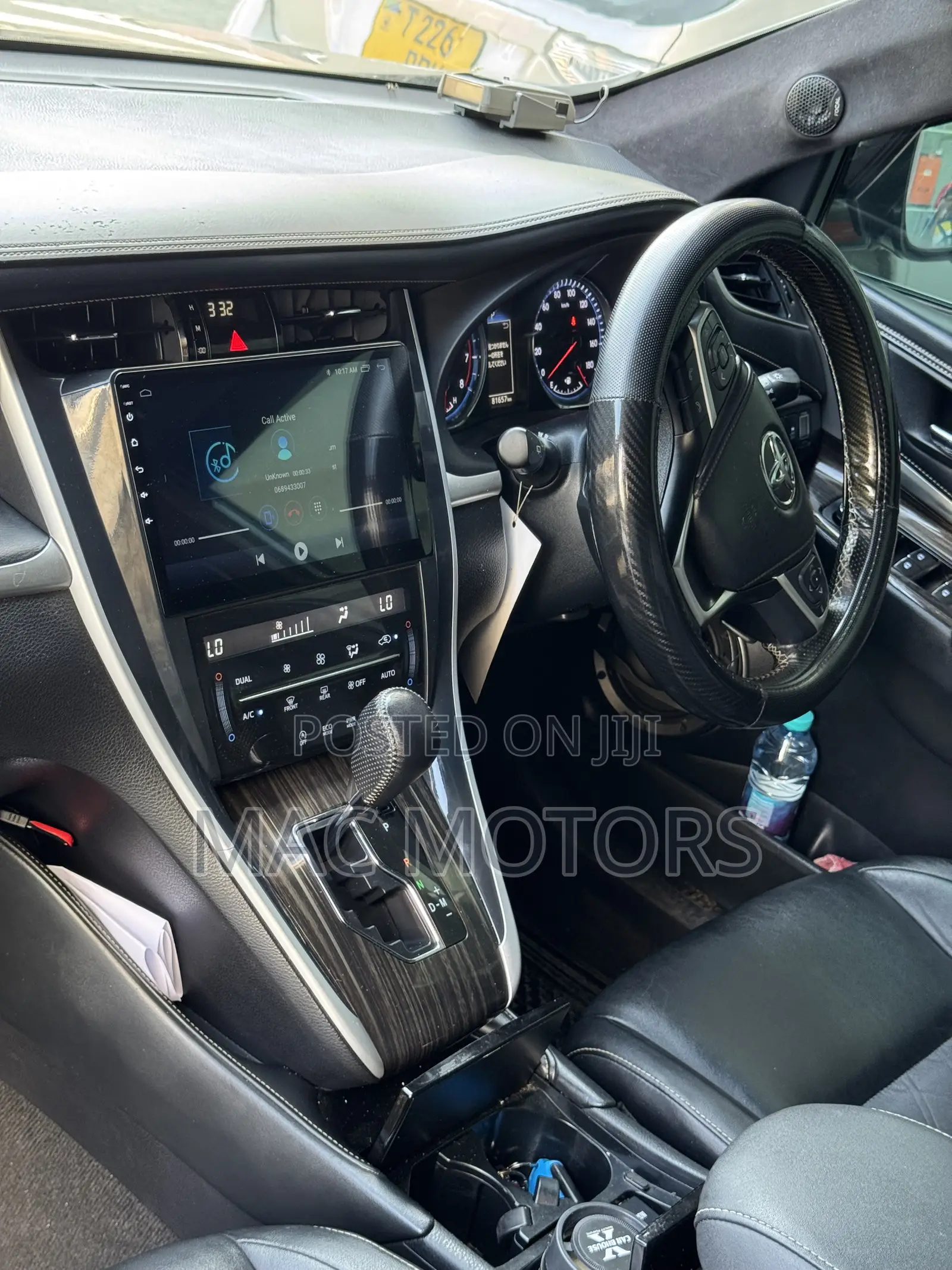Toyota Harrier 2.0 2014 Black