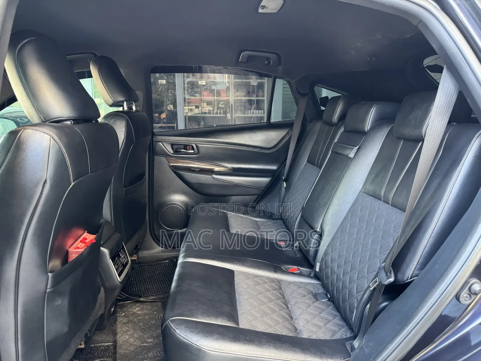 Toyota Harrier 2.0 2014 Black