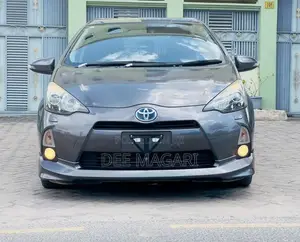 Toyota Aqua 2014 Gray