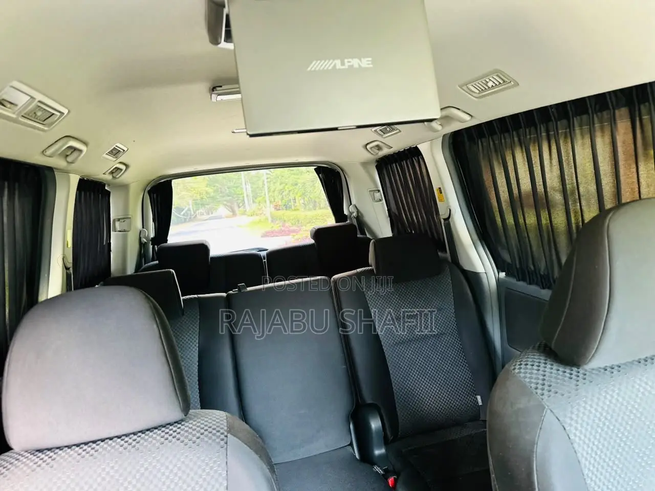 Toyota Noah 2.0 143hp FWD (7 Seater) 2009 Black