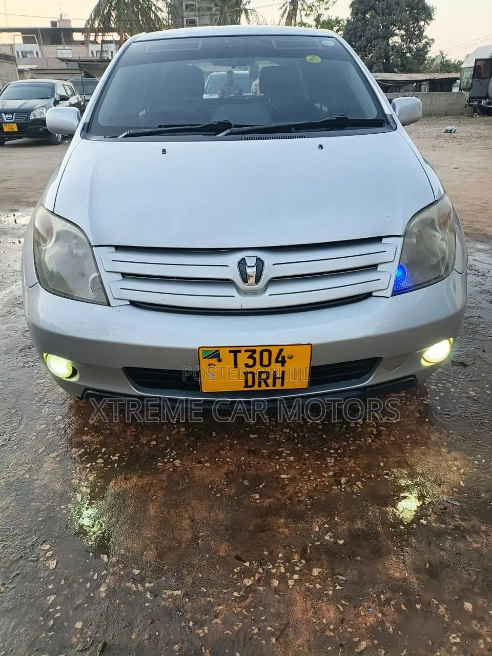 Toyota IST 2003 Silver