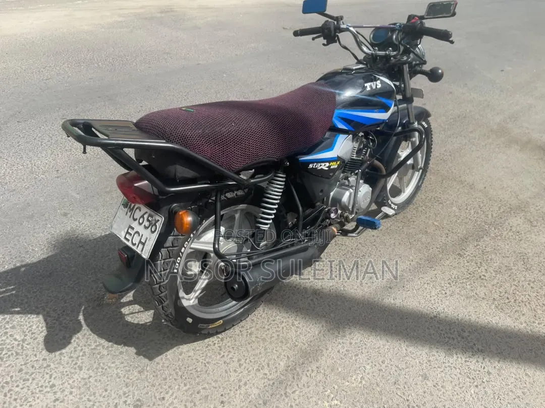 TVS HLX 125 2025 Black