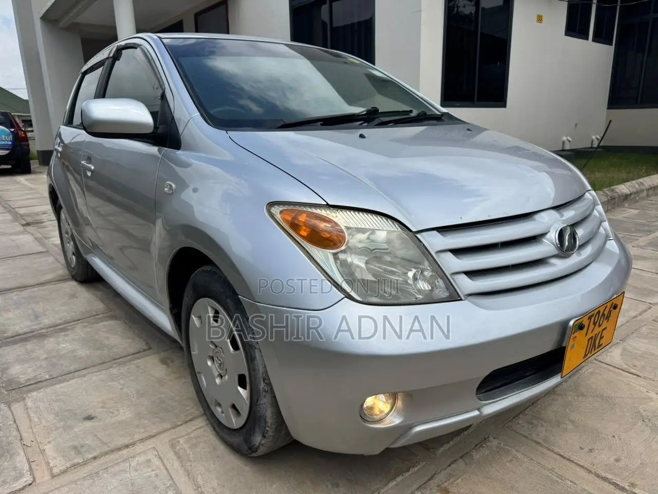 Toyota IST 2004 Silver