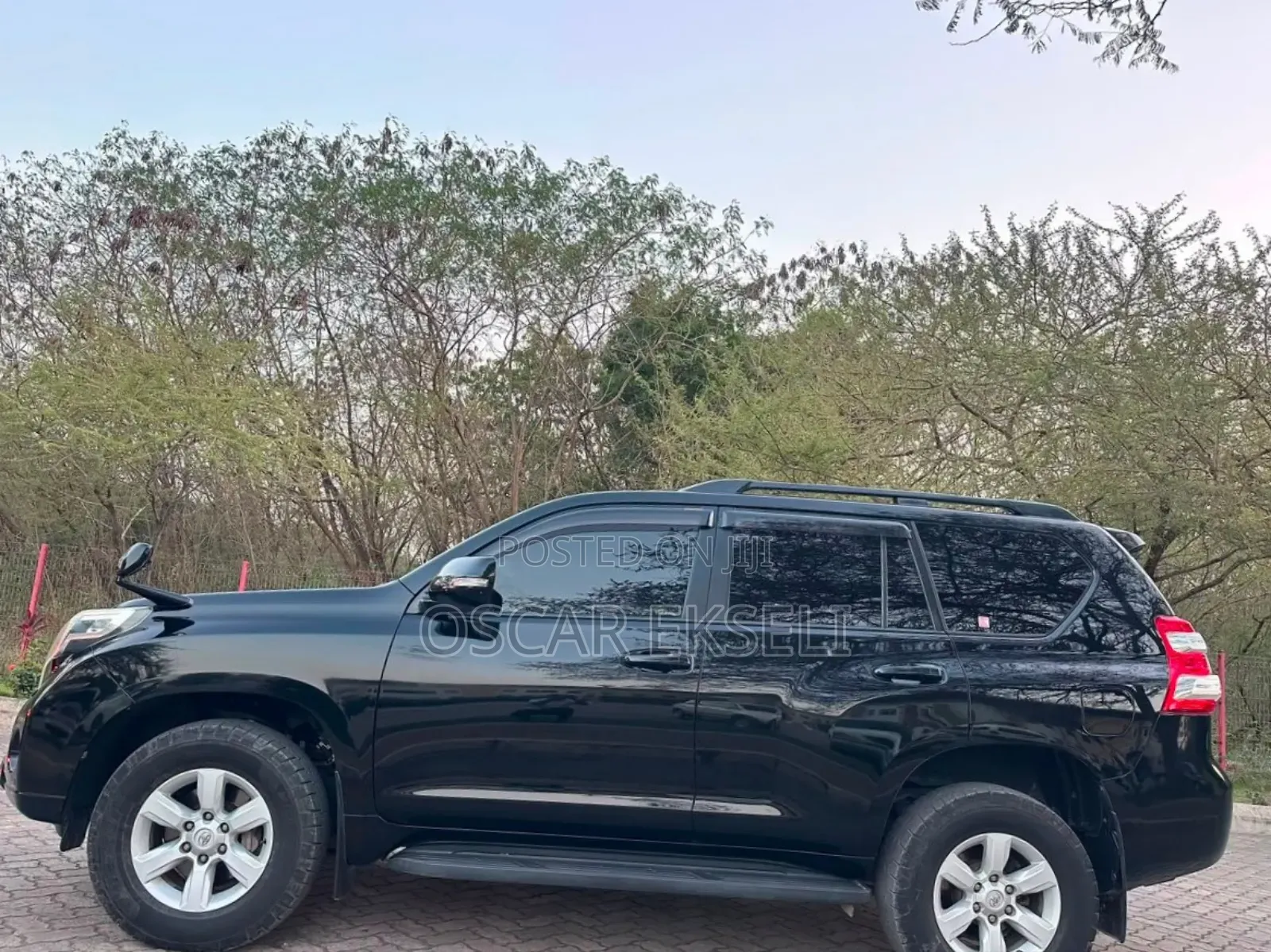 Toyota Land Cruiser Prado 2015 Black