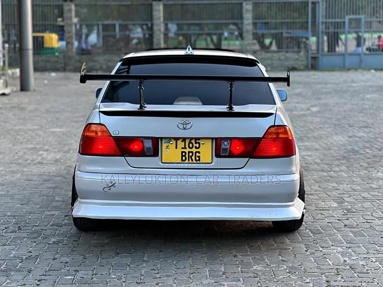 Toyota Sprinter 2000 White