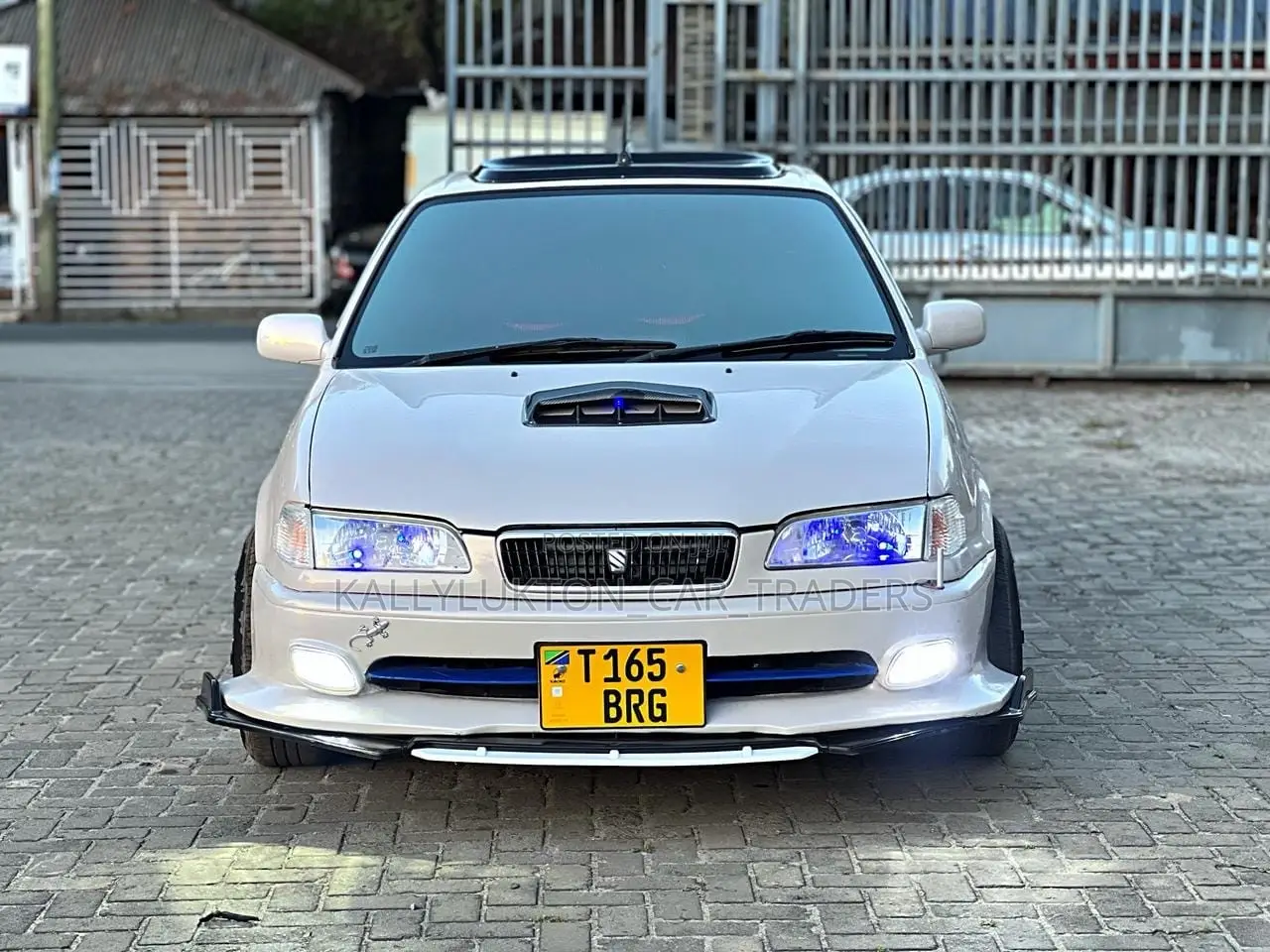 Toyota Sprinter 2000 White