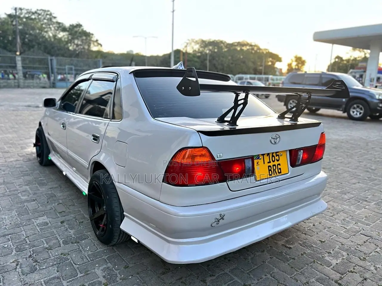Toyota Sprinter 2000 White