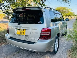 Toyota Kluger 2006 Silver