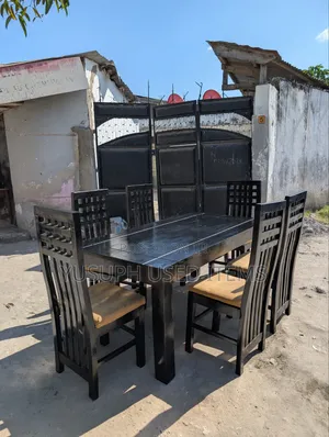 Meza Ya Chakula