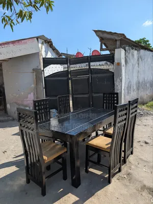 Meza Ya Chakula