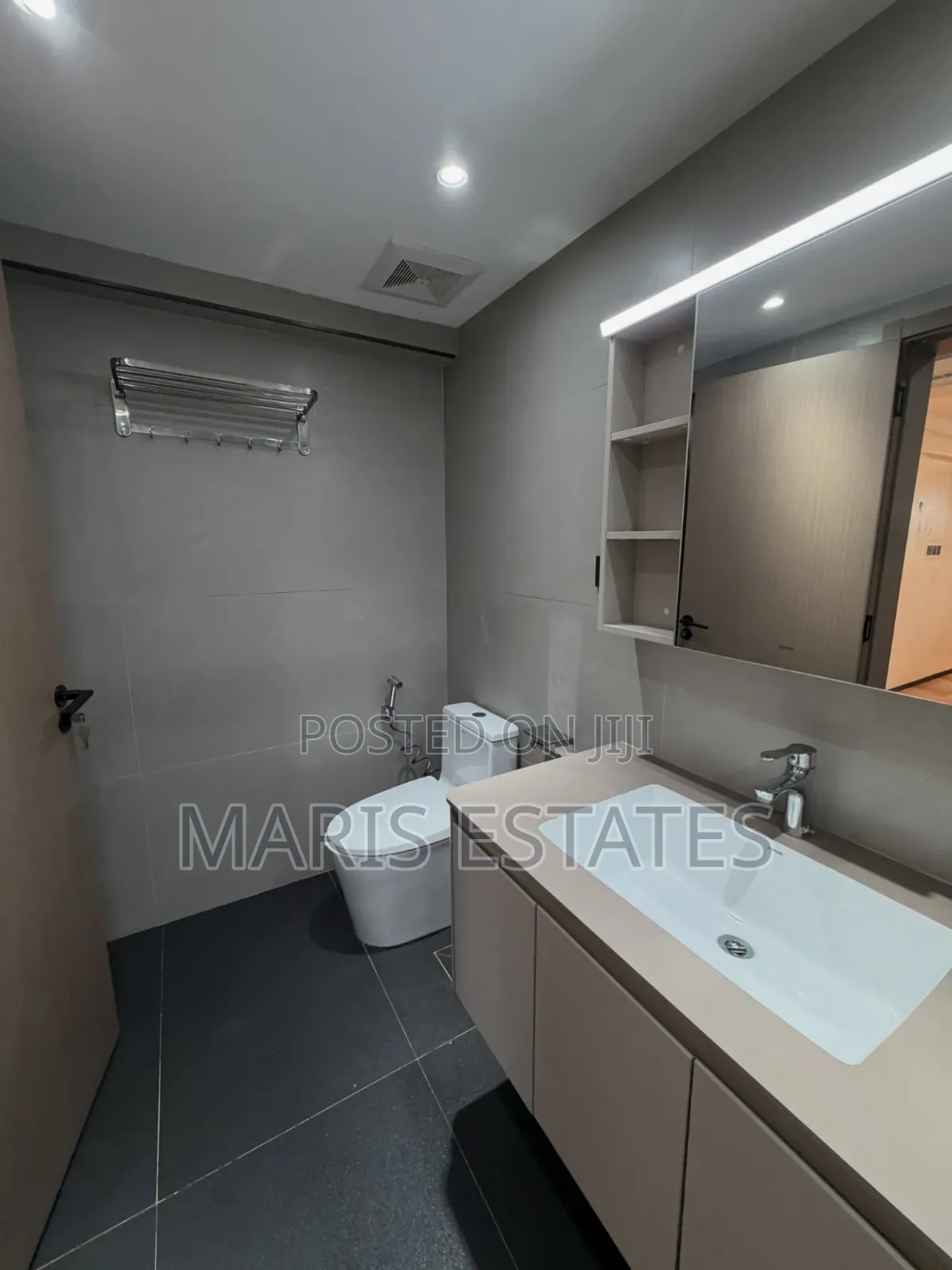 2bdrm Apartment in Maris Estates, Oyster Bay for rent
