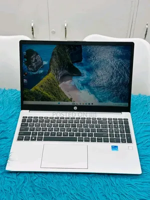 Laptop HP 250 G10 16GB Intel Core i7 SSD 512GB