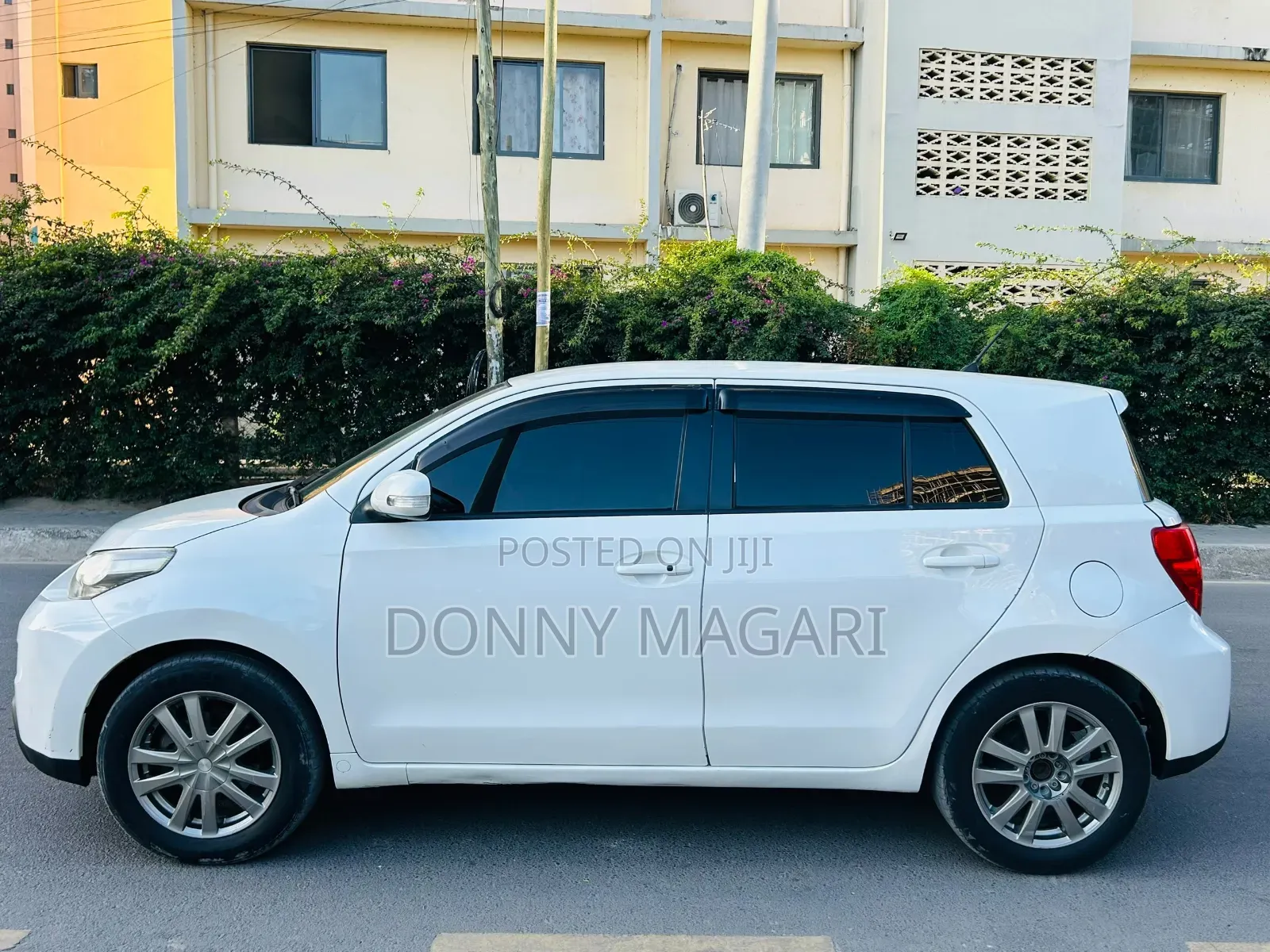 Toyota IST 2008 White