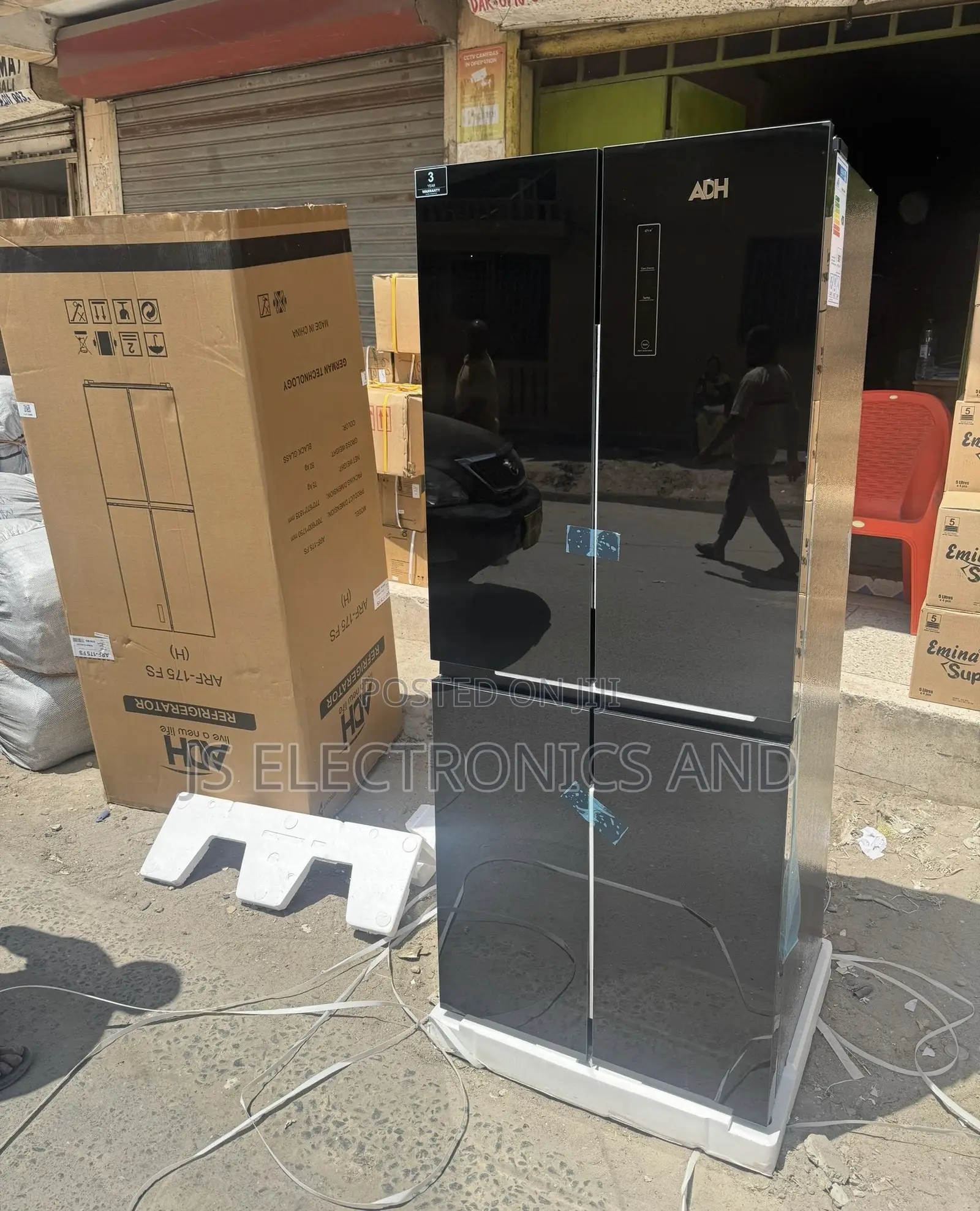 Adh Fridge Liter 558 Four Door Black Glass Metallic Design