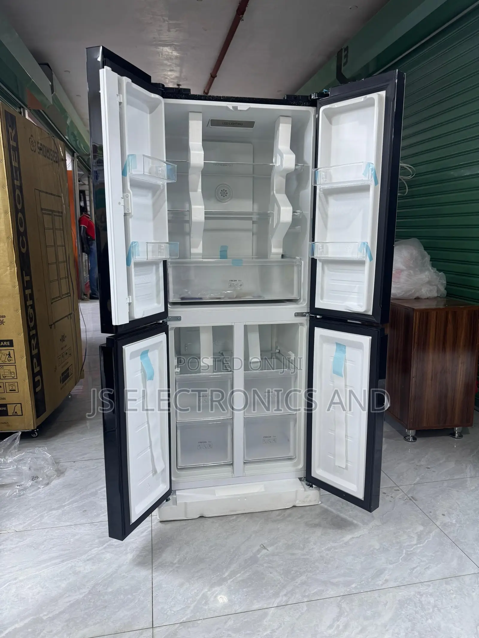 Adh Fridge Liter 558 Four Door Black Glass Metallic Design